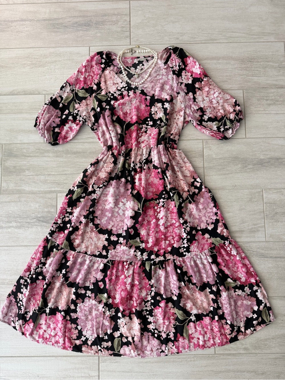 H&M Black Hydrangea Floral Midi Dress – Size M 100% Viscose